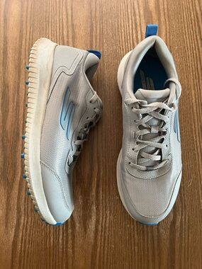 Skechers Men's Light Gray Golf cleat size 9.5